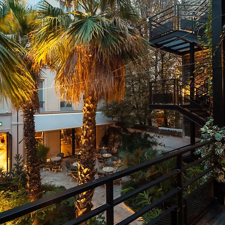 B Montmartre מלון 4*