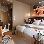 Otel B Montmartre 4*