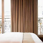 Otel B Montmartre 4*