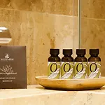 Otel B Montmartre 4*