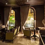 Otel B Montmartre