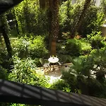 B Montmartre Otel 4*
