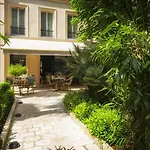 Otel B Montmartre