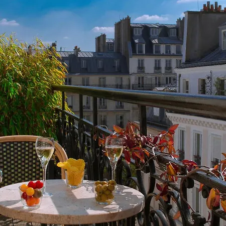 B Montmartre Hotel París