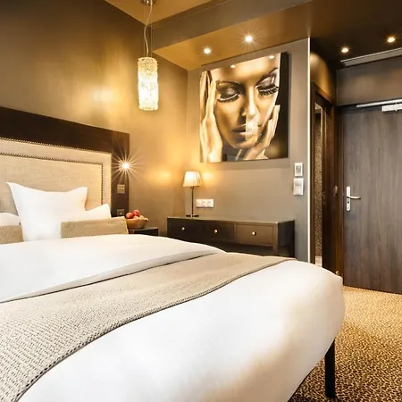 B Montmartre 4* Paris