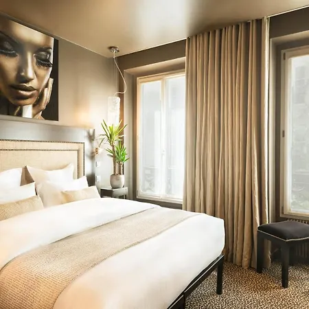 B Montmartre Hotel