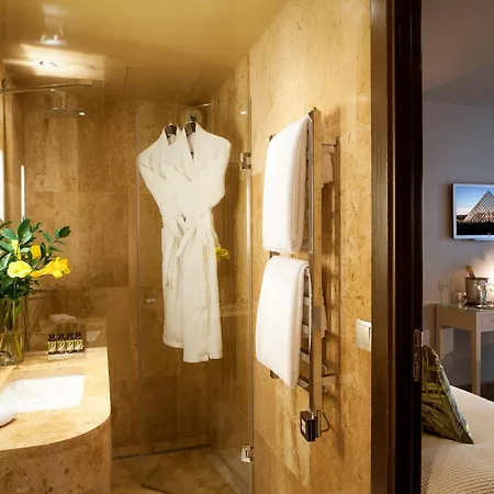 B Montmartre Otel Paris