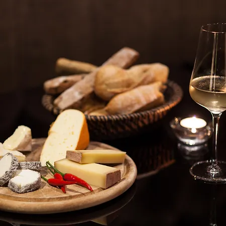 فندق B Montmartre 4*