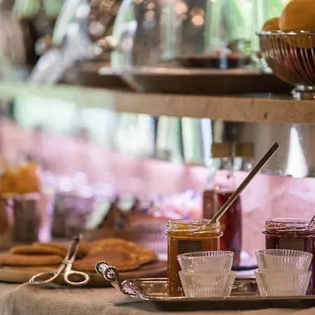 فندق B Montmartre