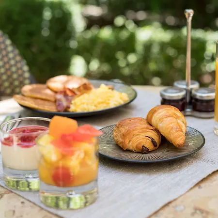 B Montmartre 4* باريس