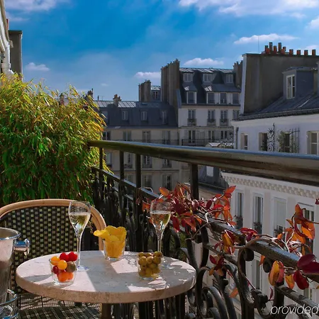B Montmartre Hotel Paris