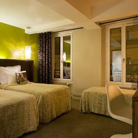 B Montmartre Hotel