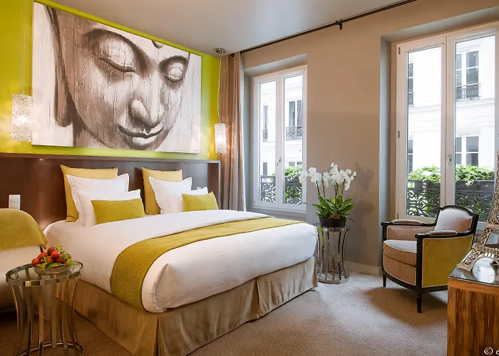 B Montmartre 4*