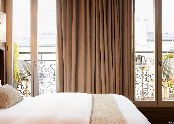 Hotel B Montmartre 4*
