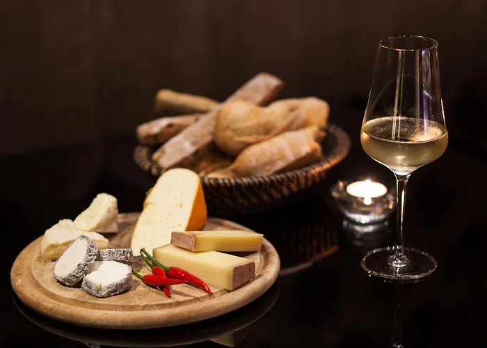 Hotel B Montmartre 4*