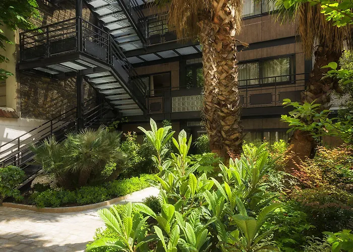 B Montmartre Hotel Parigi