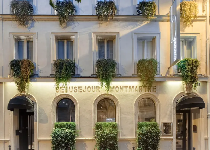 B Montmartre Hotel 4*