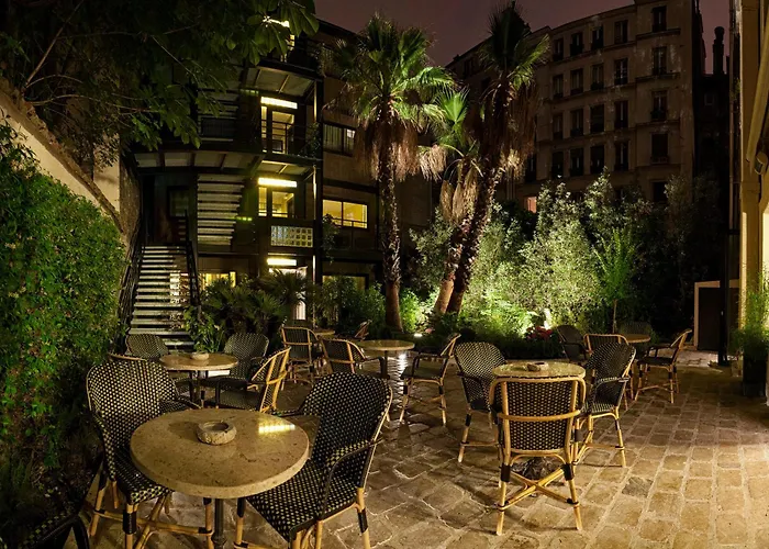 B Montmartre Hotel Parigi