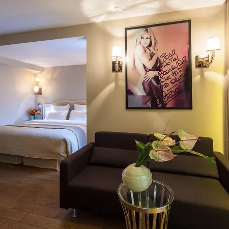 B Montmartre Hotel París